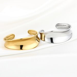 Organic Flow Bangle